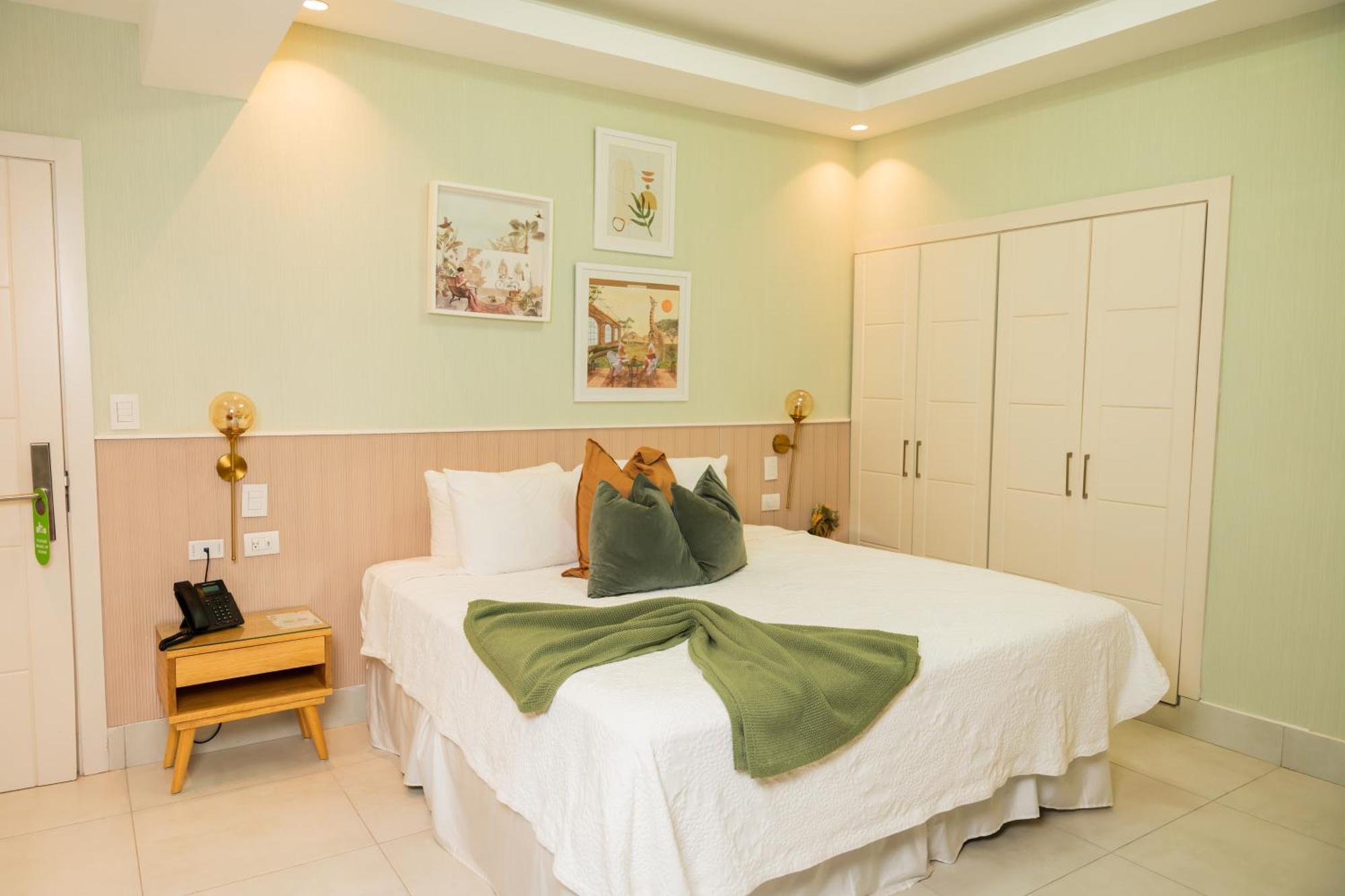 Hotel Stay Here Suites Santo Domingo Dış mekan fotoğraf