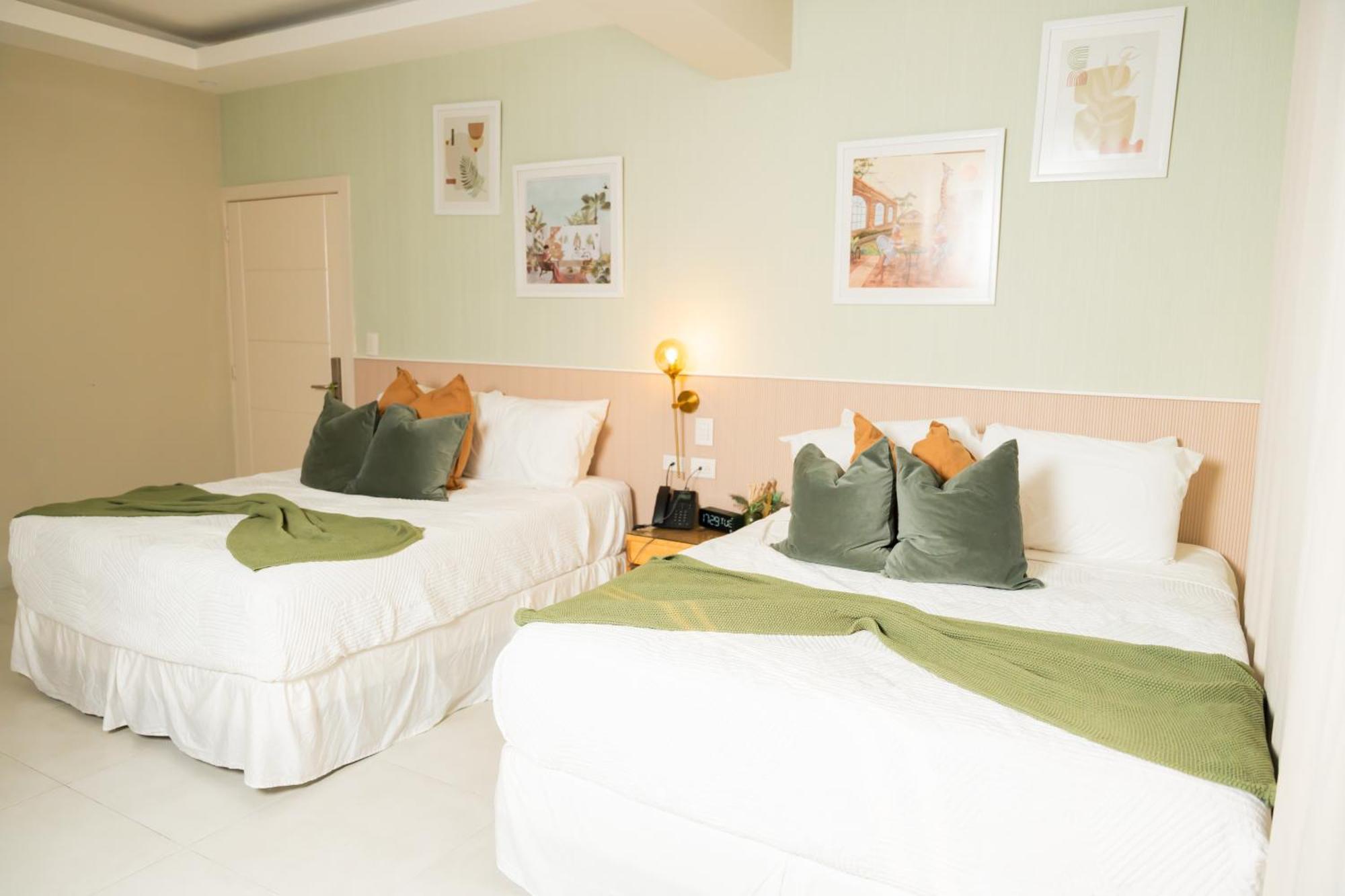 Hotel Stay Here Suites Santo Domingo Dış mekan fotoğraf