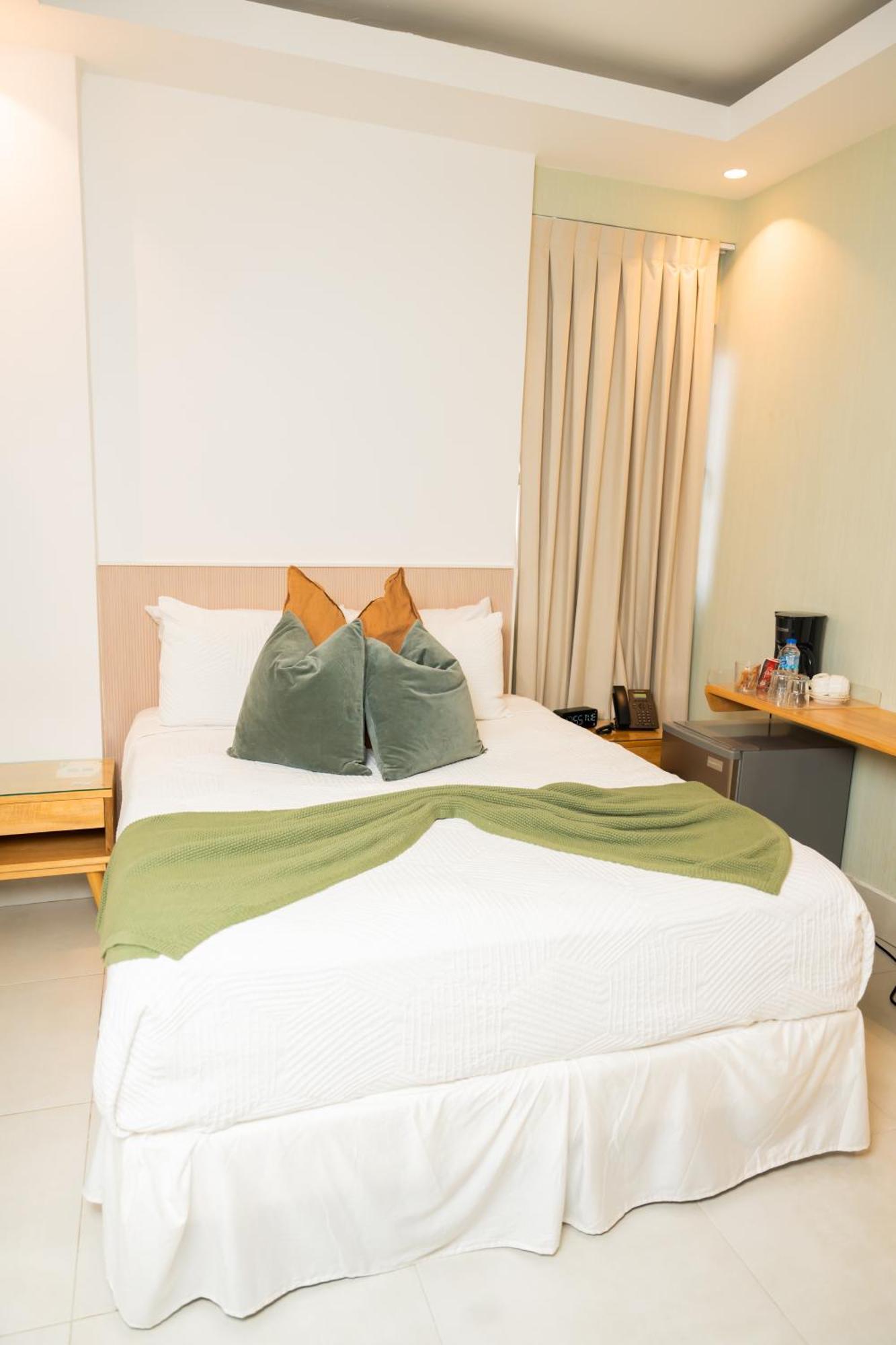 Hotel Stay Here Suites Santo Domingo Dış mekan fotoğraf