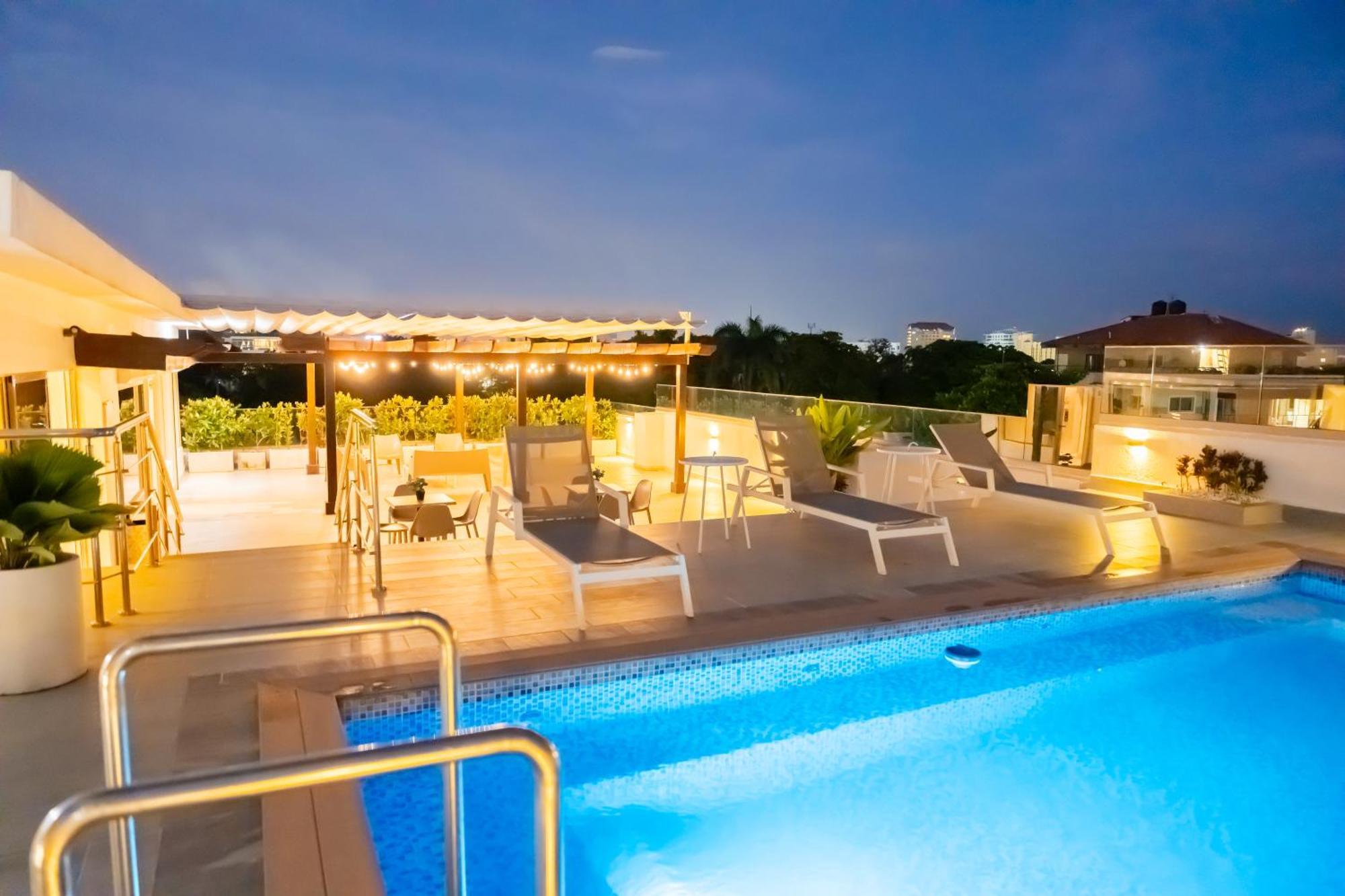 Hotel Stay Here Suites Santo Domingo Dış mekan fotoğraf